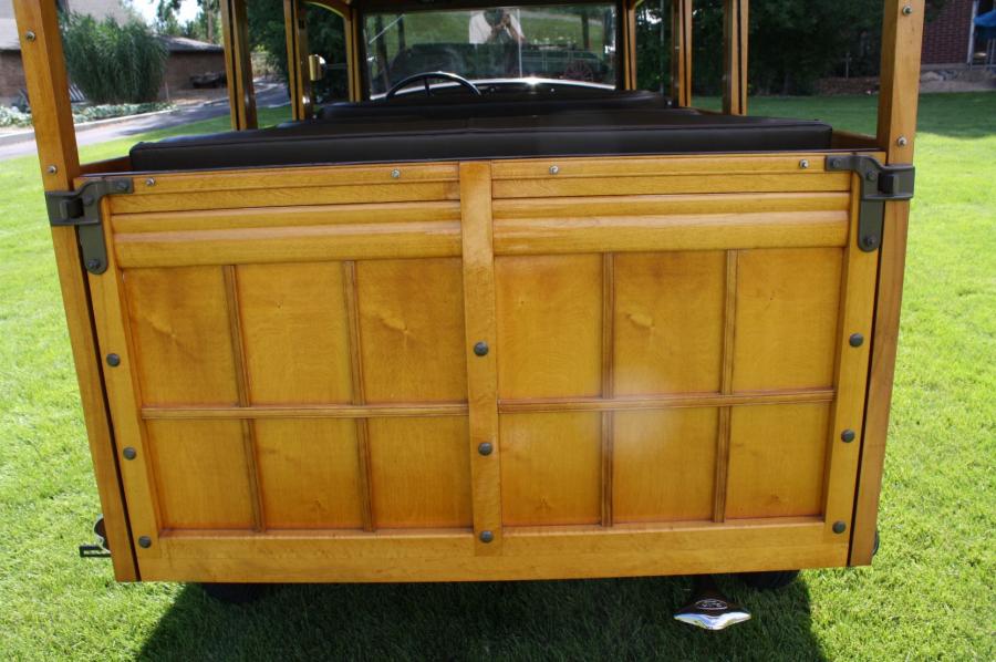  Ford Model B-150 Station Wagon 1932 года  (фото 6 из 15)